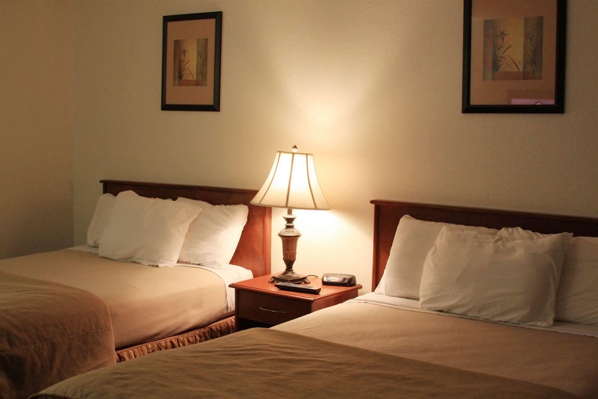 America Travel Inn Pullman Extérieur photo