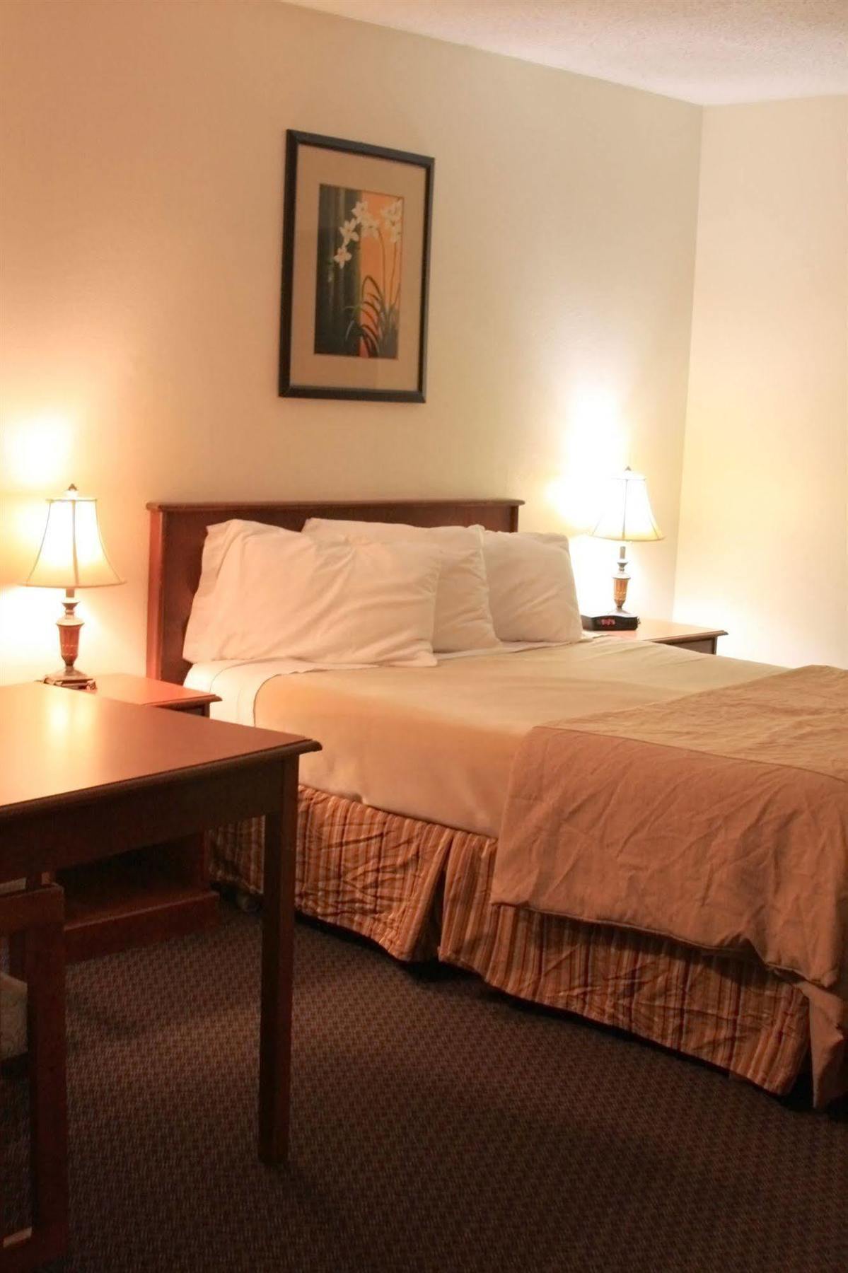 America Travel Inn Pullman Extérieur photo